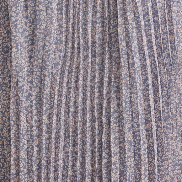 Lulus Blue Floral Pleated Dress - Picture 6 of 8